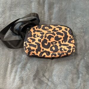 Leopard belt bag